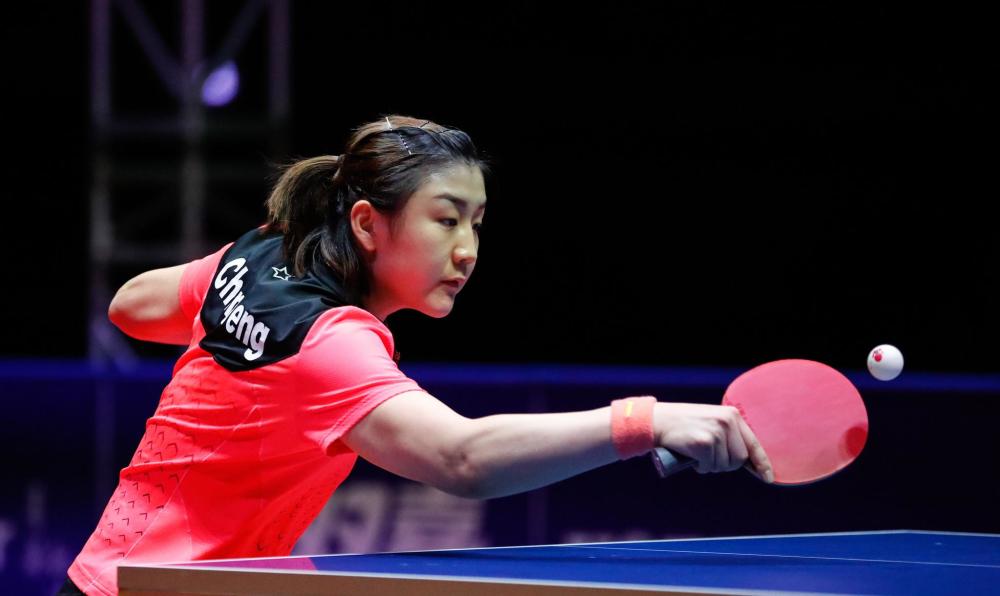 运健儿站在 运健儿站在