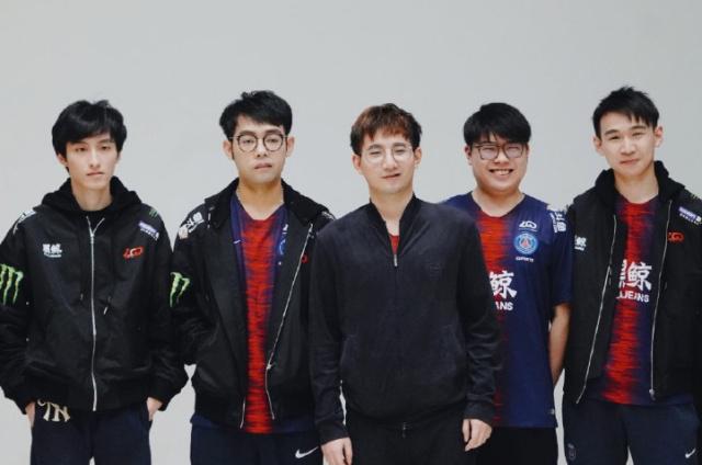 一边是欧洲 一边是欧洲