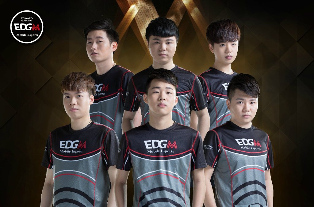 弧顶偏肋部 弧顶偏肋部